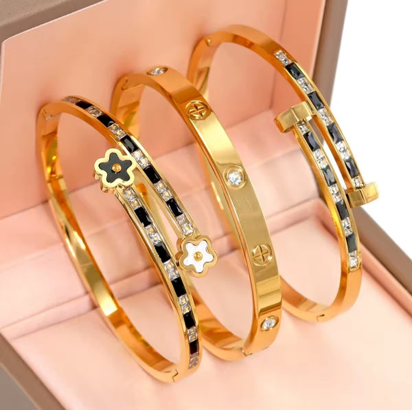 18k Gold filled Set Of Three Bangles HNS Studio