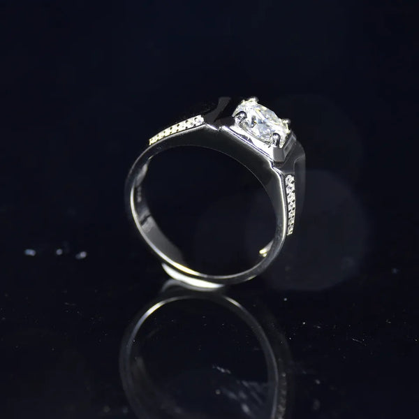 Men's Moissanite Ring