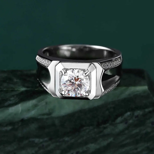 Men's Moissanite Ring