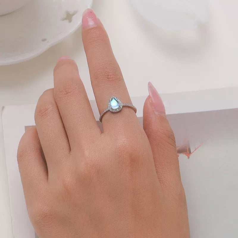 Pear on sale moonstone ring