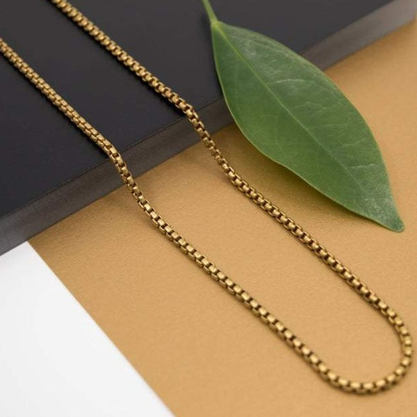 Gold round box chain necklace