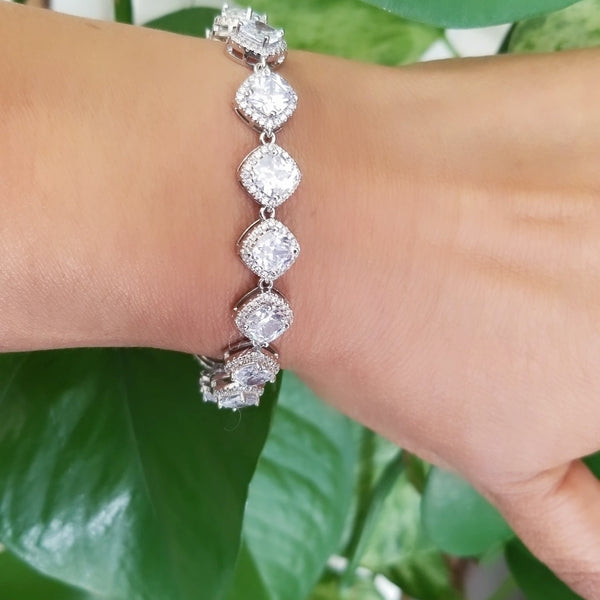 Princess Cut Zirconia White Gold Bracelet HNS Studio Canada