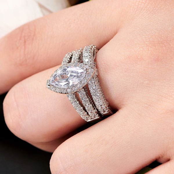 1.8 Carats Sterling Silver Women's Wedding Ring Set