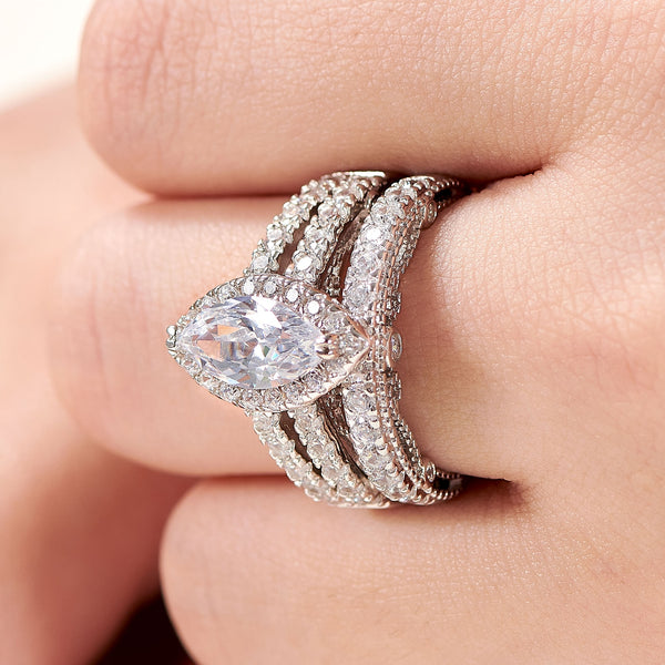 1.8 Carats Sterling Silver Women's Wedding Ring Set