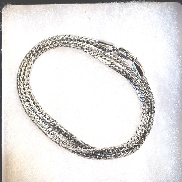 Bold Herringbone Chain Necklace HNS Studio Canada