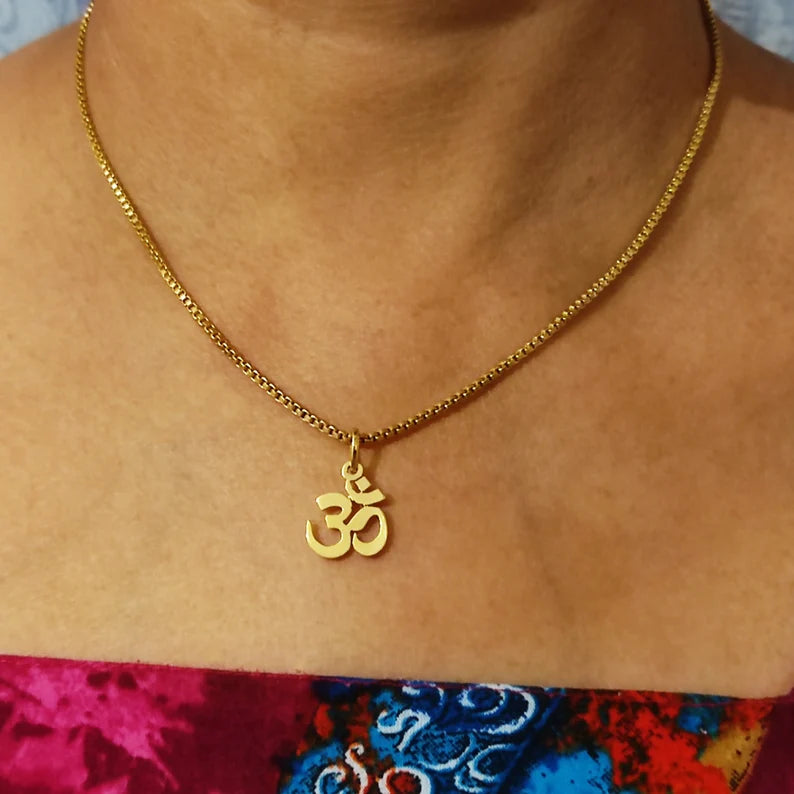 Om 2025 sign necklace