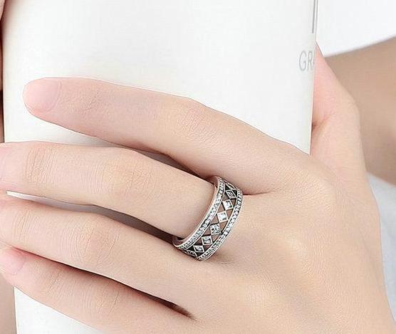 925 Sterling Silver Square Crystals ring - HNS Studio