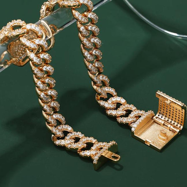 Iced Out Heart Cuban Link Bracelet HNS Studio Canada 