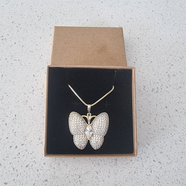 Elegant Gold-Plated Butterfly Pendant Necklace – A Touch of Grace