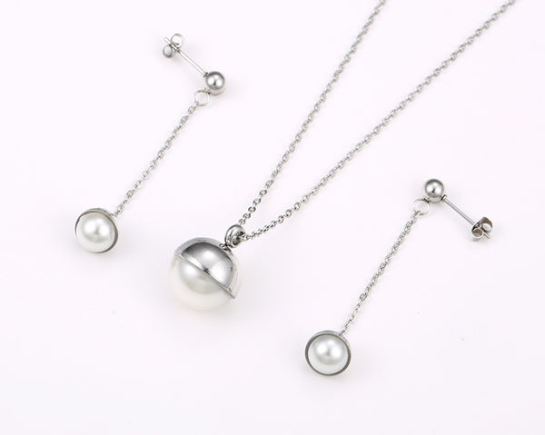 Pearl earrings and Necklace Set