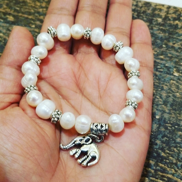 Fresh Pearl Bracelet with Elephant Charm