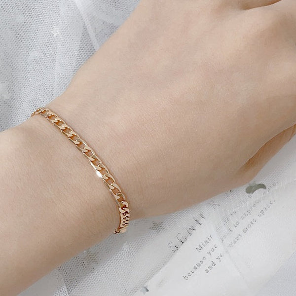 18k Gold Plated Curb Chain Bracelet HNS Studio Canada 